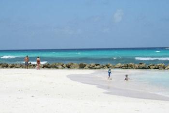 Southern Surf Beach Apartments Rockley 외부 사진