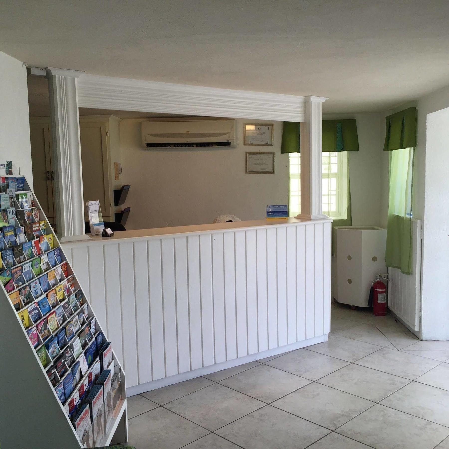 Southern Surf Beach Apartments Rockley 외부 사진